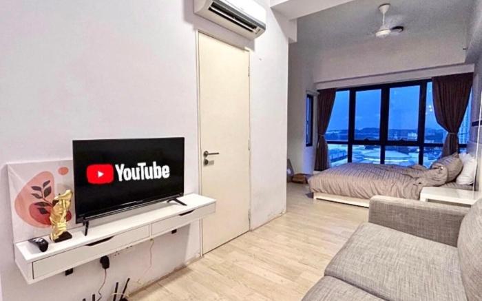 Walk 1Min to Pavilion2 I King Size Bed SkyPool