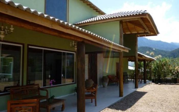 Penedo House Pousada