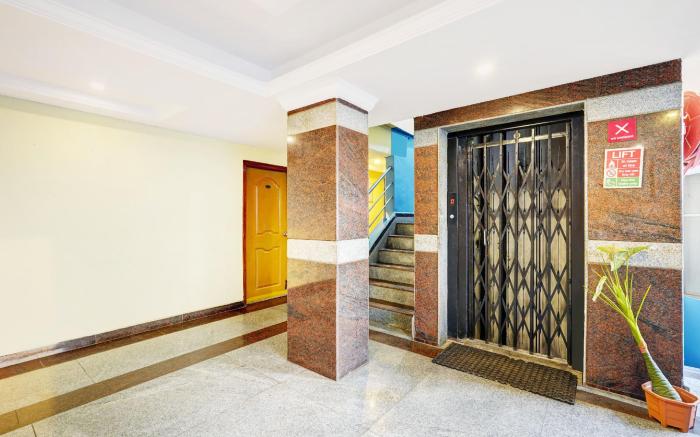 Hotel O Padmavathi Puram Near Railway Station