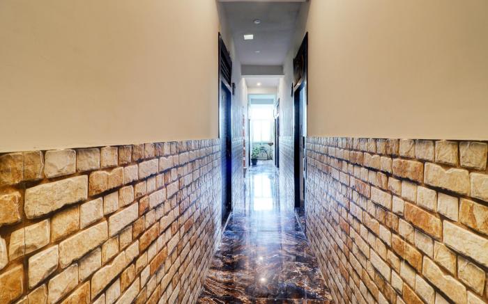 OYO  Ananya Hotel & AYURVEDA HWC