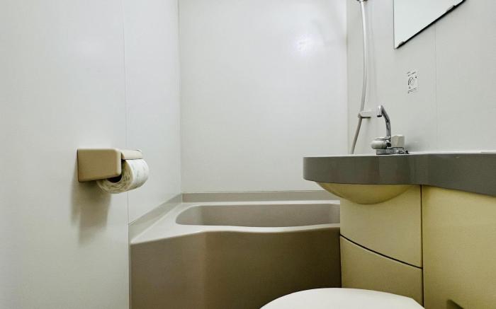 TokyoShinjuk Station800meterskabukicho2minutes702