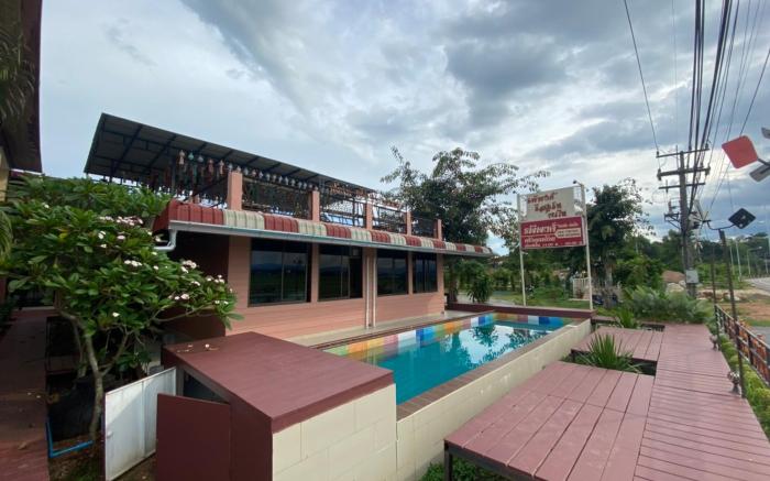rapeepong resort nanthai