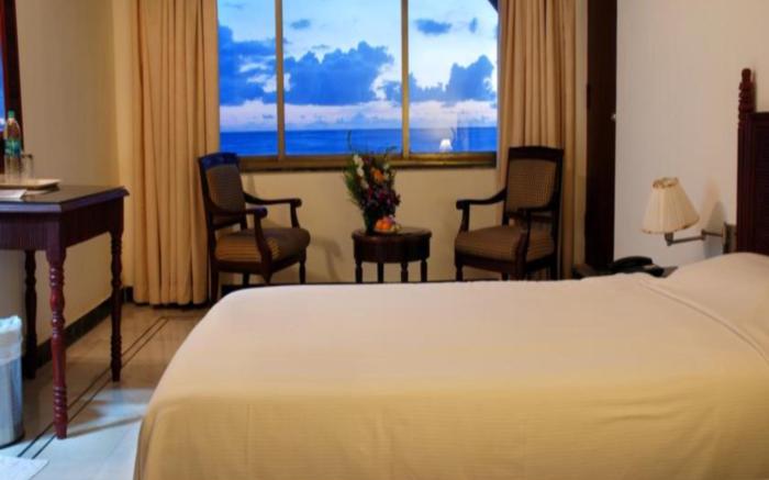 The Paradise Isle Beach Resort