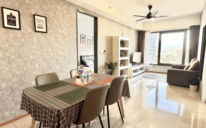 Georgetown 2BR Homely Suite by Happy Living