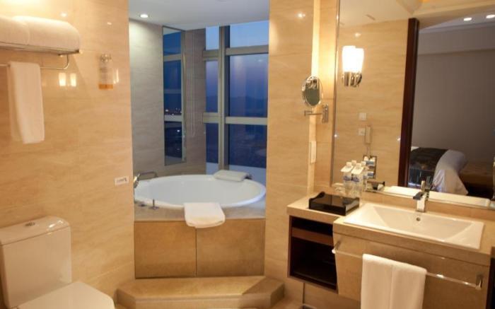 Qingdao Grand New Century Hotel