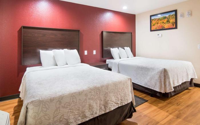 Red Roof PLUS+ Fort Worth - Burleson
