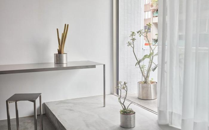 Minimalist 2-Bedroom/Balcony,6m MRT,  Taipei Arena