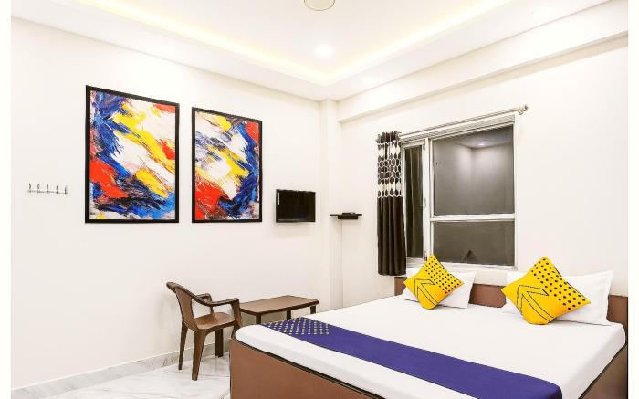 Goroomgo Shiv Ganga Guest House varanasi