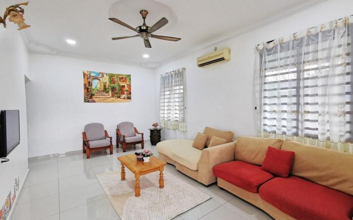 Ipoh stadium 1min/wahkeongpark simee 18pax bungalo