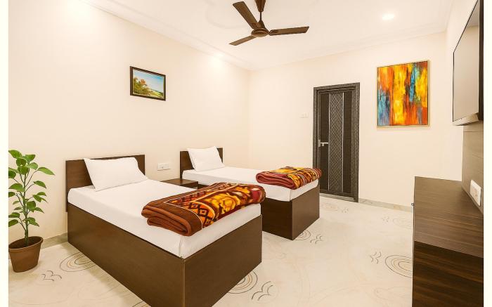Goroomgo Banaras Residency Varanasi