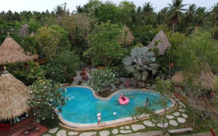 Amphawa Club Resort & Spa