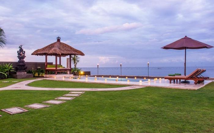 Ashling Villa Amed