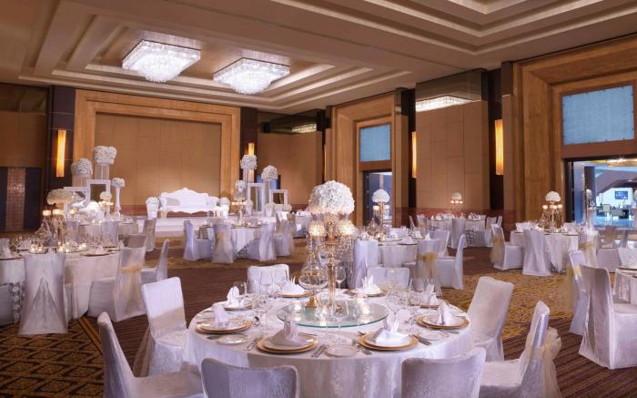 Dusit Thani Abu Dhabi Hotel