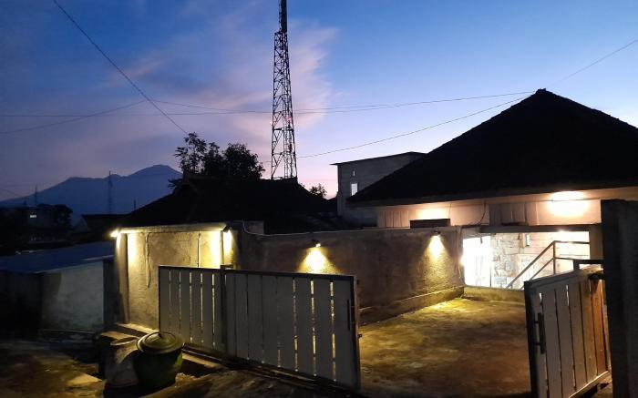 Raden Hill villa ( kolam renang)