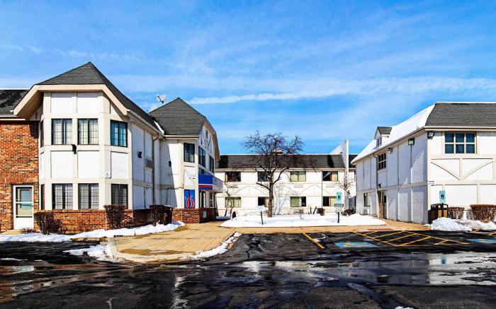 Motel 6 Palatine, IL - Chicago Northwest
