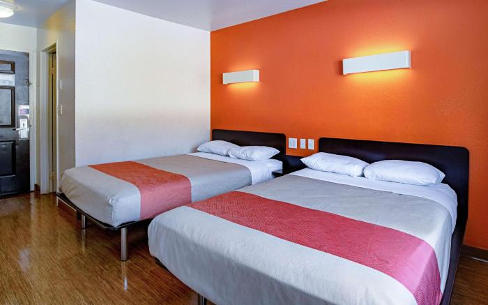 Motel 6 Palatine, IL - Chicago Northwest