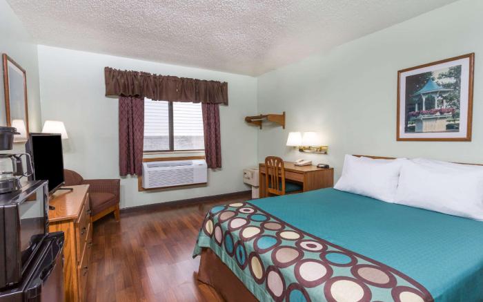 Super 8 By Wyndham Gallipolis Pt Pleasant Area