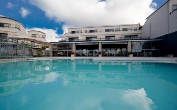 Corrigans Cove Apartment