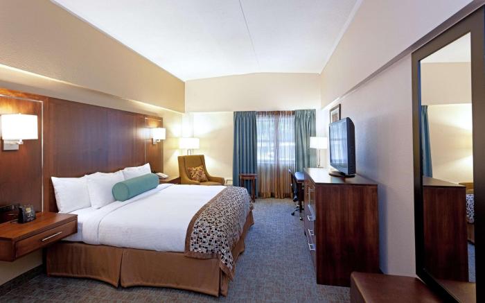 DoubleTree by Hilton Cape Cod Hyannis