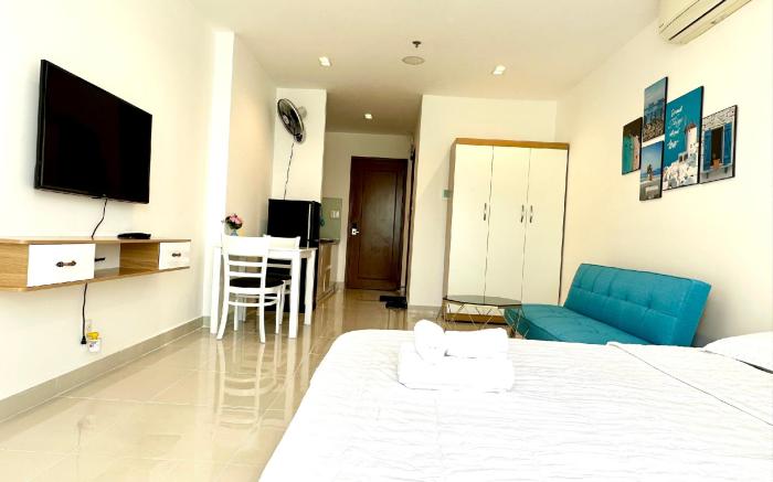 5* Cozy in SkyCenter Building - close to airport