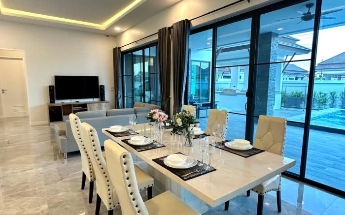 Viento Pool Villa Huahin
