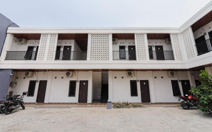 RedDoorz Plus Syariah near Mall Boemi Kedaton Lampung