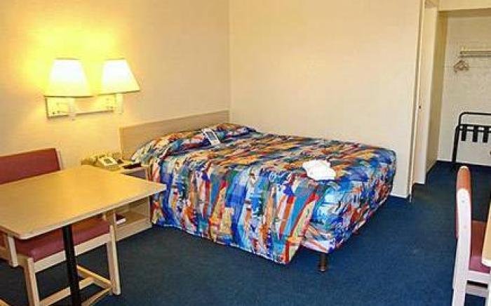 Motel 6-Youngtown, AZ - Phoenix - Sun City