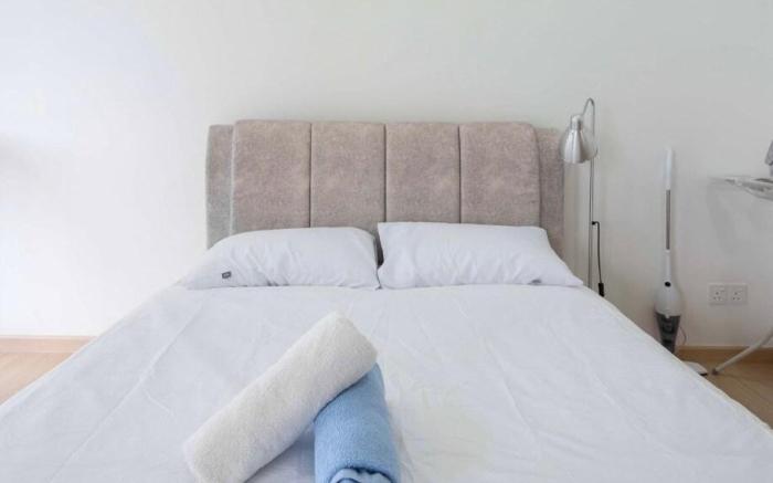 D'sara Sungai Buloh Sentral MRT Linked Two Rooms for 4 Guests