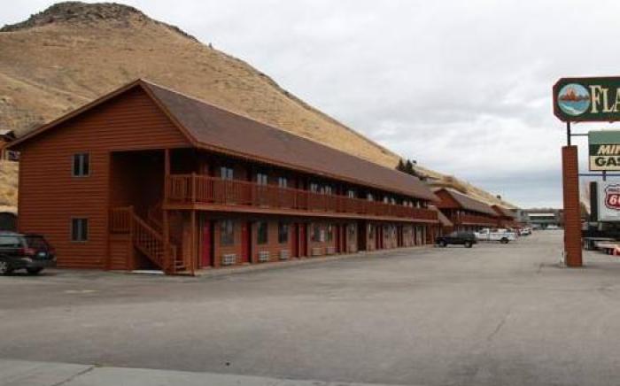 Flat Creek Inn