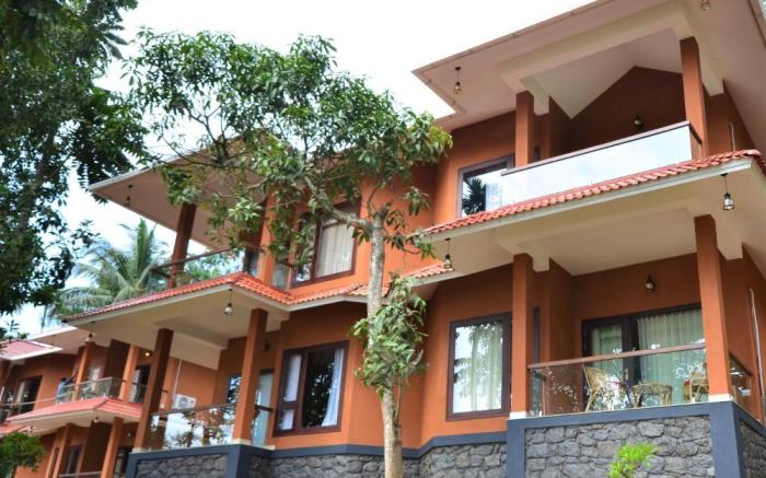 LakeRose Wayanad Resort - Lake view