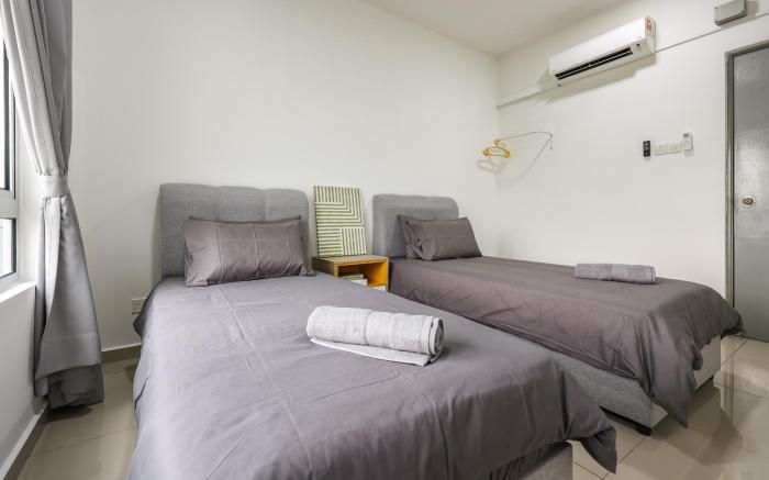 Beautiful 3B2B - 6 pax|Free 2 Parkings|Subang Jaya