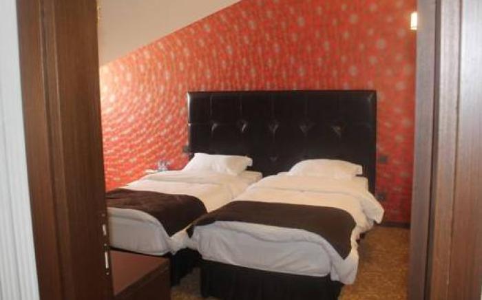 Highway Otel