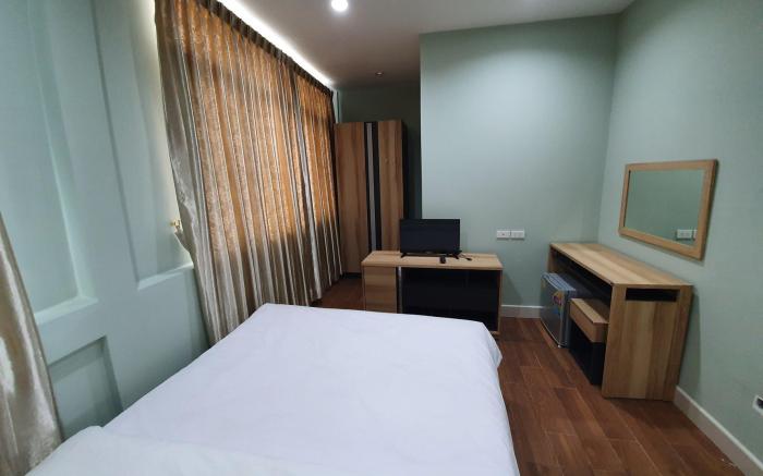 Baanpin & Cafe Hotel