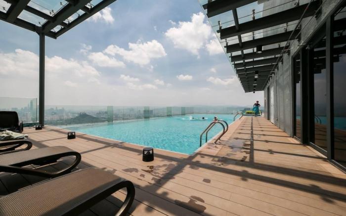 EkoCheras Loft 5pax #Cozy #TableSoccer #AboveMall 