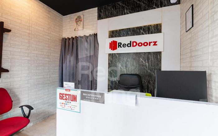 RedLiving Apartemen Green Lake View Ciputat - Aurora Rooms
