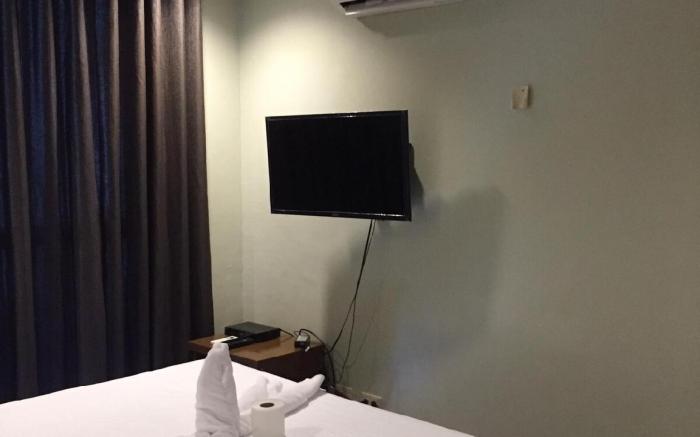 Spacious Studio Apartment B205