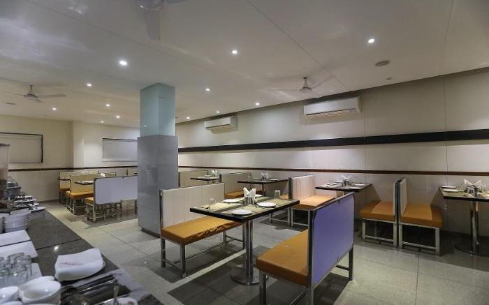 Hotel Ashray Inn Express