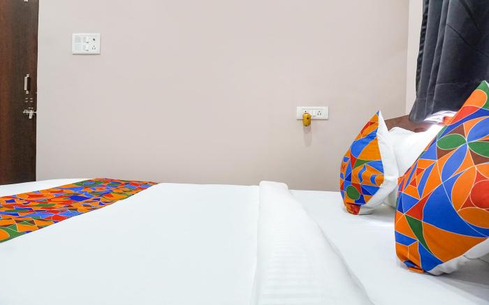 FabHotel Skyline I - Nr. Baner Hill