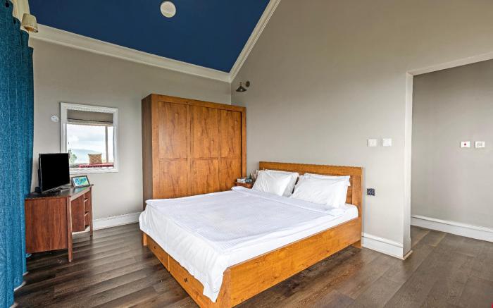 Eagles Wings Abode by Indo Stays