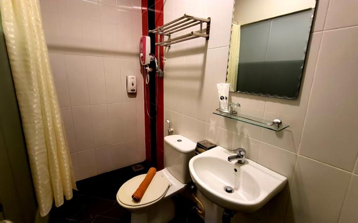 Eight Days Hotel Permas Jaya