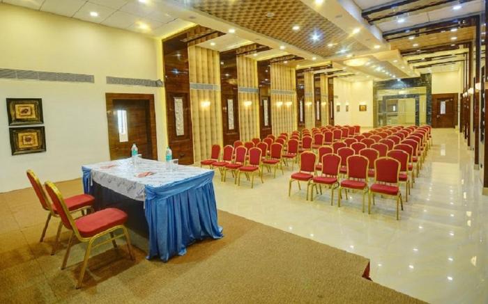 Hotel Sagar Tarang (Berries Group)