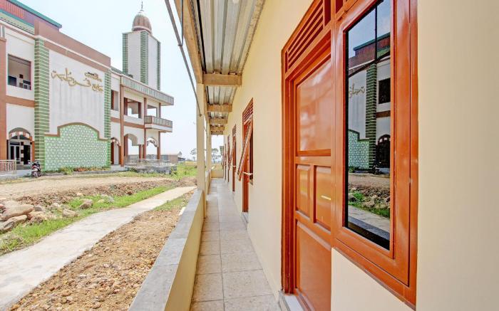 SPOT ON 92930 Syifa Guest House Syariah