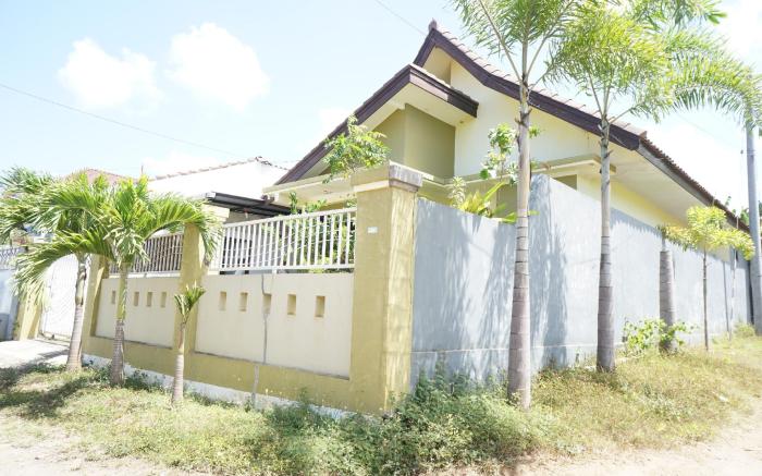 SPOT ON 92992 Kost Amantu