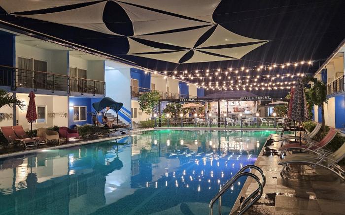 Casa Blu Hotel & Resort