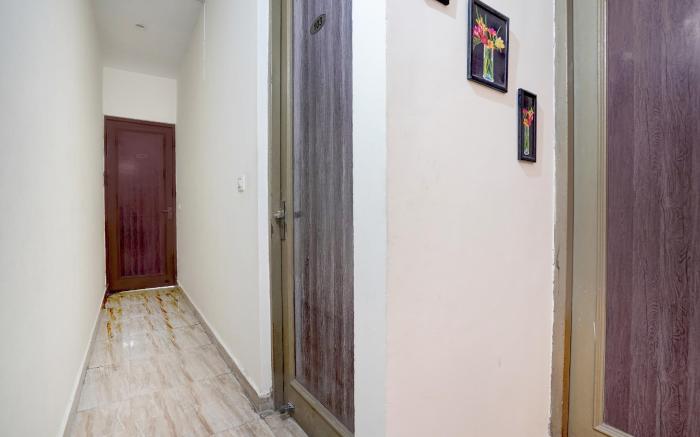 Super Hotel O Zirakpur City Court Complex Formerly The Platinum