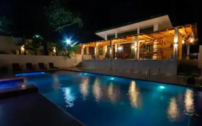 Peaceful Private 2 Bedroom with Infinity Pool