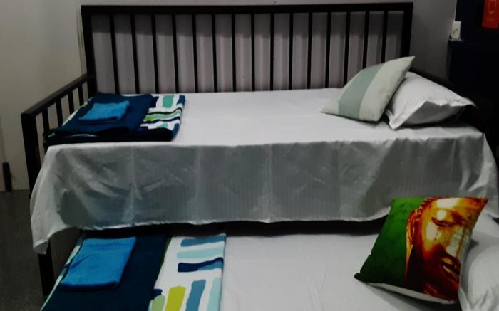 Konnectify Sextuple - 6 Person Room Suite