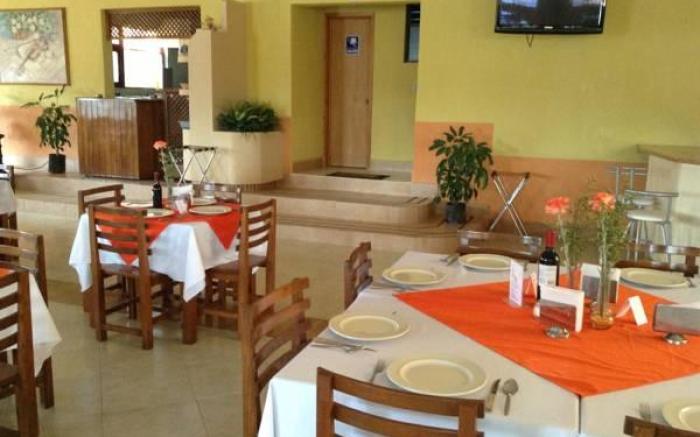 Hotel Tres Flores