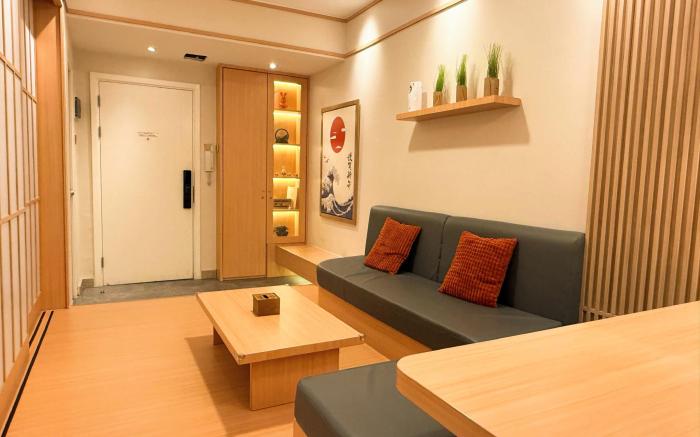 Lexington  tower 2 bedroom 18 DG