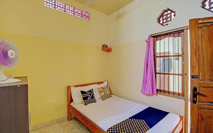 OYO Life 92954 Shanti Kost